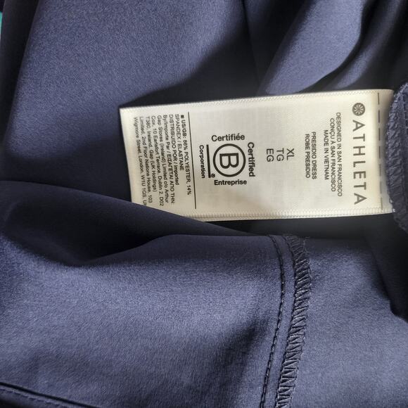 Athleta Presidio Traveler Maxi Dress - Picture 9 of 14